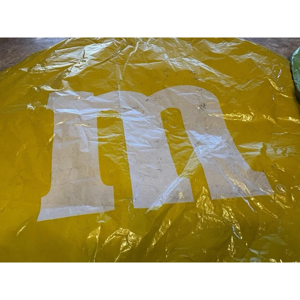 Vintage M&M 16
